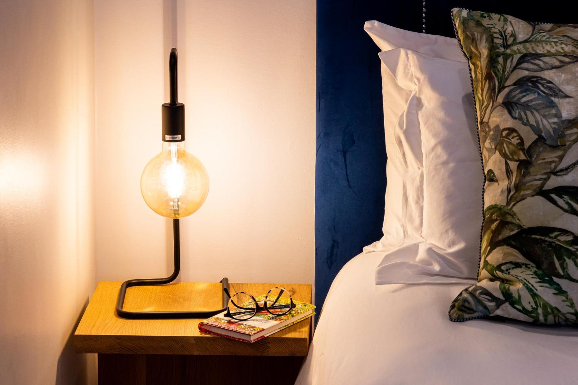 Luxury Apartments - Rozenhof Villa สเตลเลนบอช ภายนอก รูปภาพ